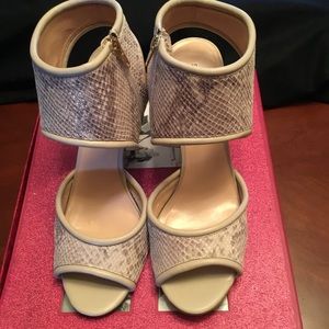 Peep Toe Ankle Cuff Chunky High Heel Shoe by Sole Society - SZ 11B